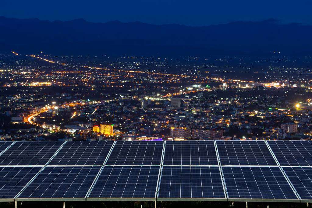 Solar panel generate electricity at nigh